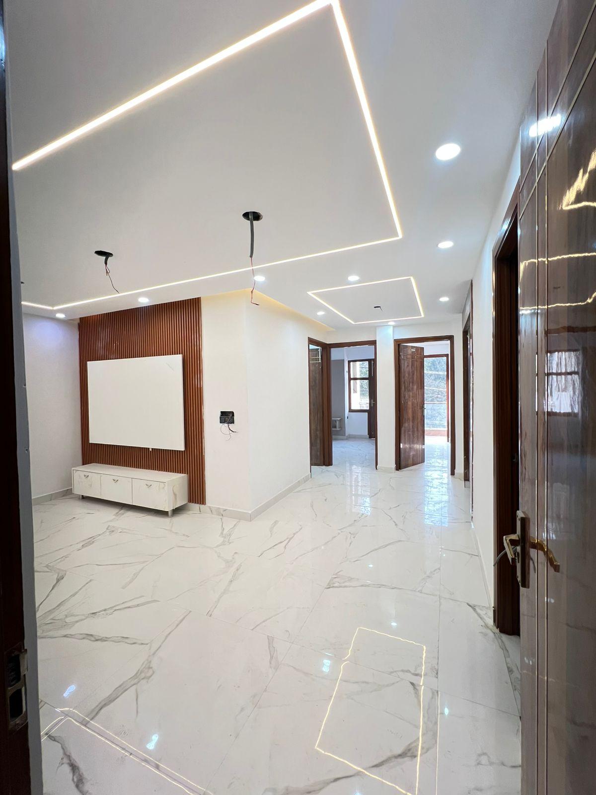 Mahadev Apartment | 4BHK | L-Corner Unit